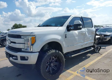 2017 Ford F250 Lariat из США, поврежденный, VIN 1FT7W2BT9HEC38752